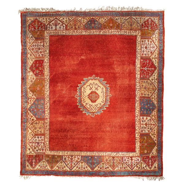 



A LARGE USHAK CARPET, ANATOLIA, 19TH CENTURY