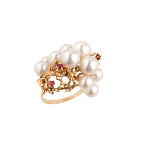 PEARL AND RUBY RING IN 14KT GOLD