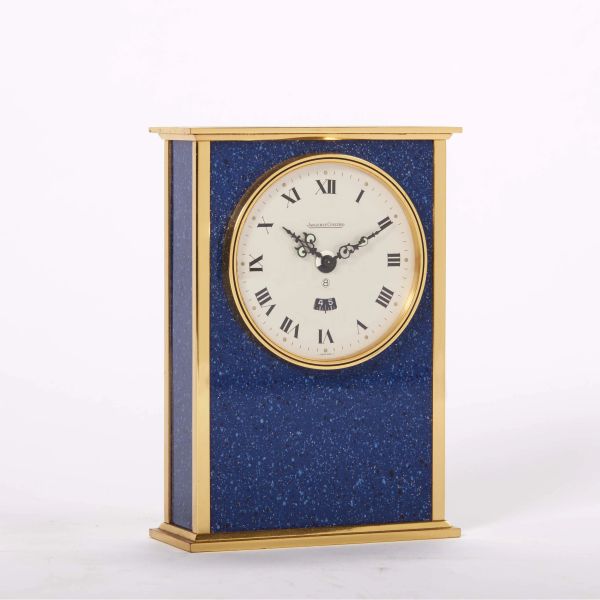 A FRENCH COMMODE CLOCK, 20TH CENTURY 