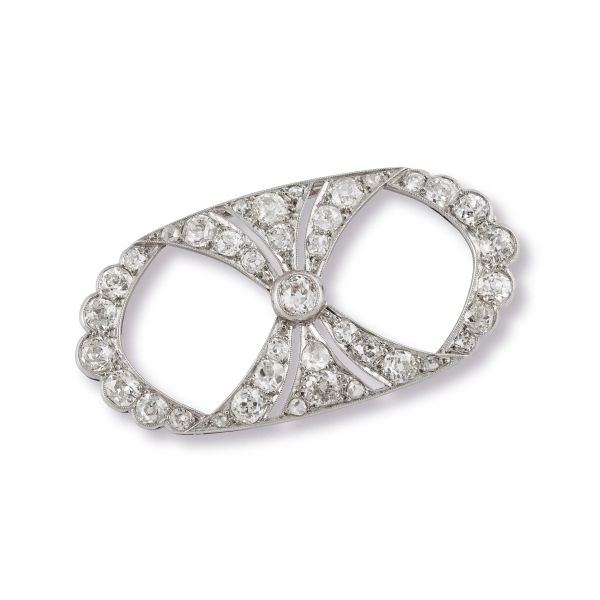 



DIAMOND BROOCH IN PLATINUM