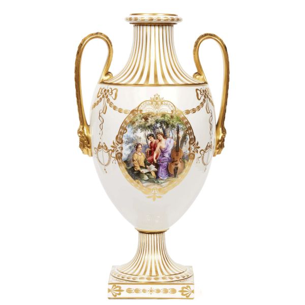 A LARGE GINORI JAR, DOCCIA, SECOND HALF 19TH CENTURY