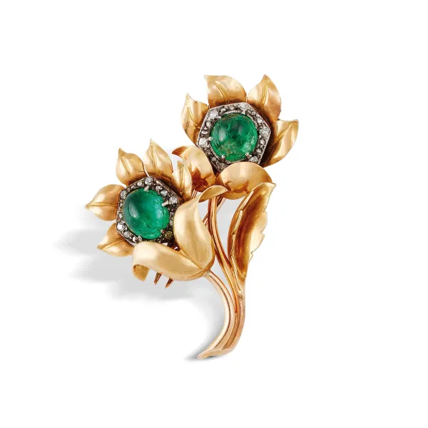 



EMERALD AND DIAMOND FLOWER-SHAPED BROOCH IN GOLD AND SILVER 