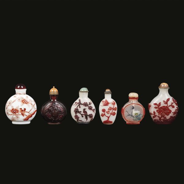 GROUP OF SIX SNUFF BOTTLES, CHINA, QING DYNASTY, 19TH-20TH CENTURIES