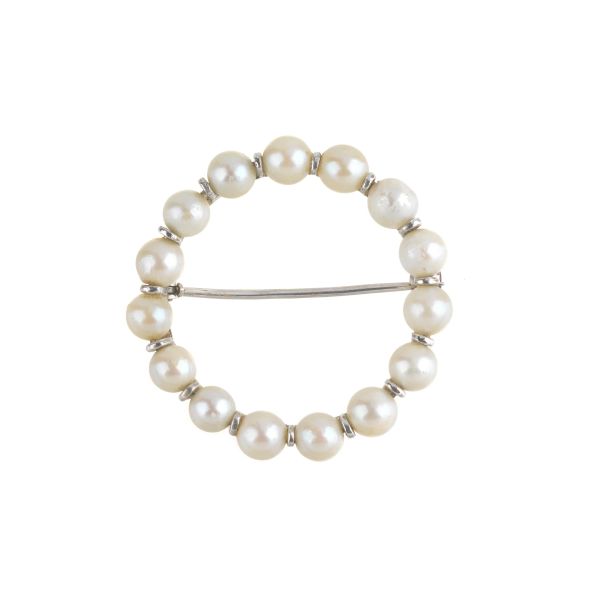 PEARL BROOCH IN 18KT WHITE GOLD