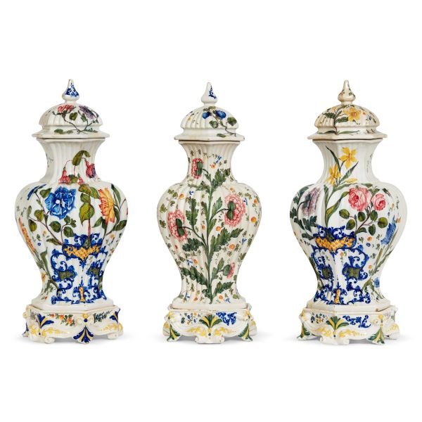 



THREE ANTONIBON JARS WITH LID, NOVE DI BASSANO, LATE 19TH CENTURY