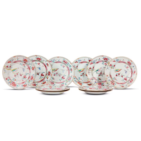 



A GROUP OF TEN DISHES, CHINA, QING DYNASTY, 18TH CENTURY