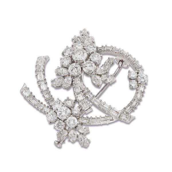 



DIAMOND FLOWERING BRANCH-SHAPED BROOCH IN 18KT WHITE GOLD