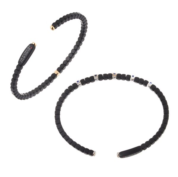 



PAIR OF CERAMIC BRACELETS 