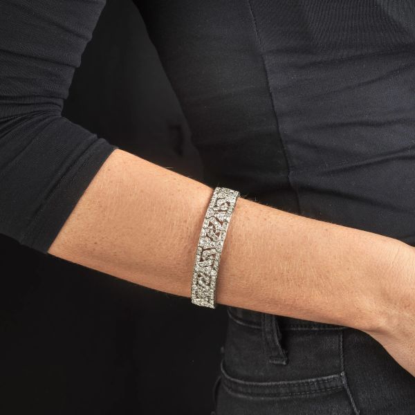 BRACCIALE A FASCIA CON DIAMANTI