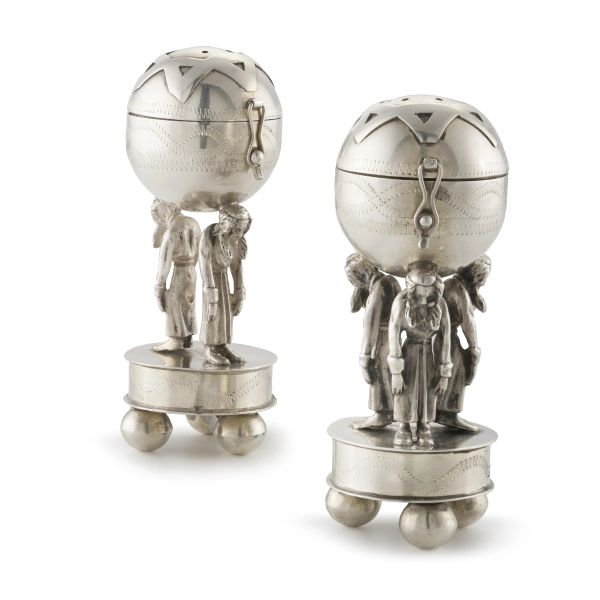 PAIR OF SILVER BESAMIN, RUSSIA, END OF 19TH CENTURY