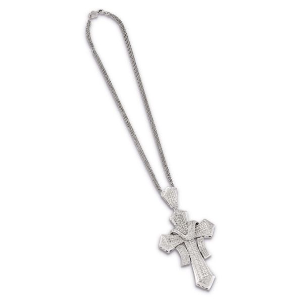 



COLLANA CON GRANDE CROCE PENDENTE
