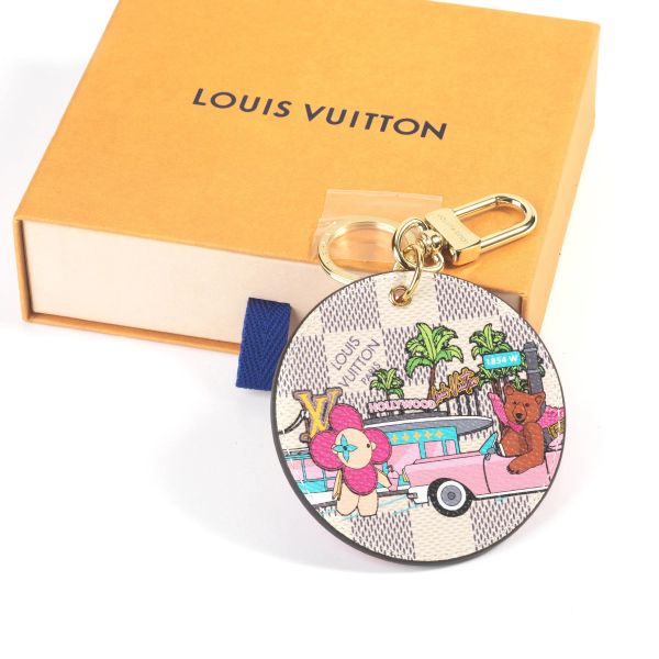 LUOIS VUITTON CHRISTMAS KEYCHARME