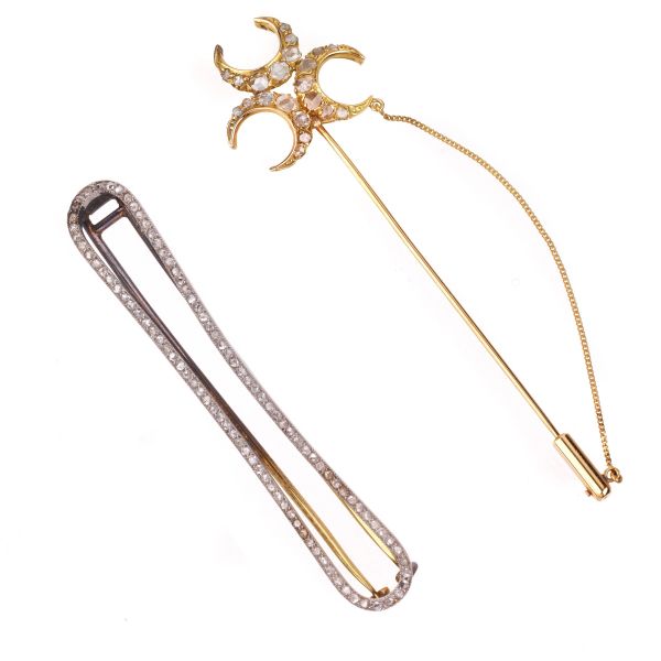 MOON MOTIF PIN IN 18KT YELLOW GOLD WITH A BARRETTE DIAMOND BROOCH IN SILVER AND GOLD