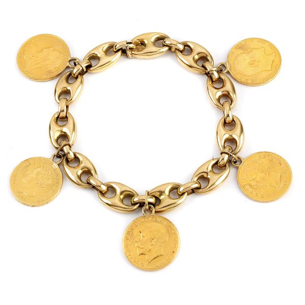 



CHAIN BRACELET WITH COINS IN 18KT YELLOW GOLD