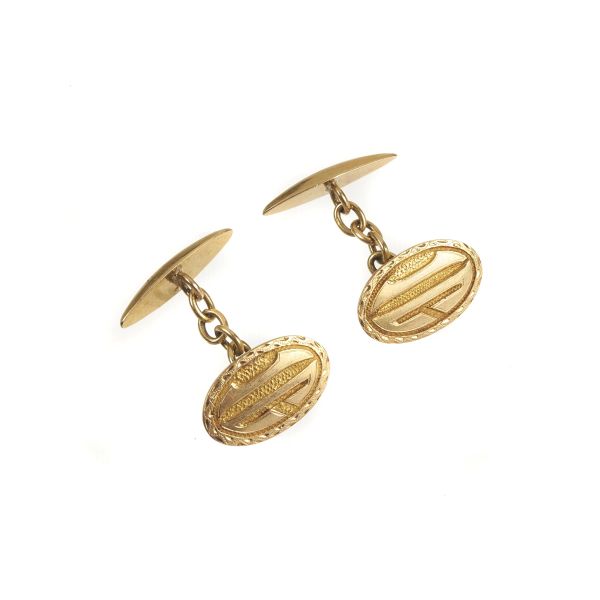 



CUFFLINKS IN 18KT YELLOW GOLD