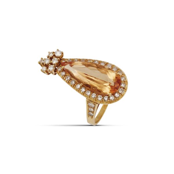 IMPERIAL TOPAZ AND DIAMOND RING IN 18KT YELLOW GOLD