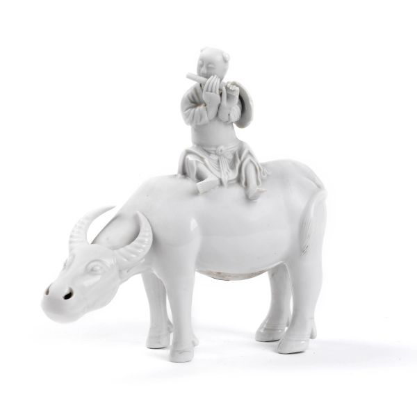 



A STATUE, CINA, QING DYNASTY, 20TH CENTURY