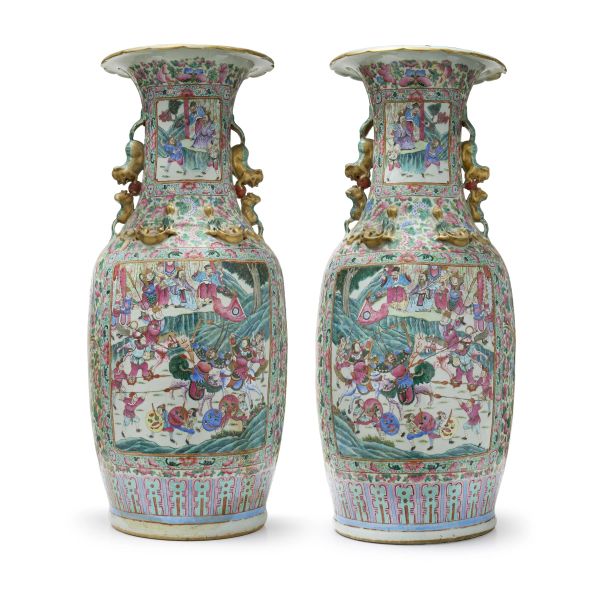 



A PAIR OF LARGE FAMILLE ROSE VASES, CHINA, QING DYNASTY, 18TH&ndash;19TH CENTURY