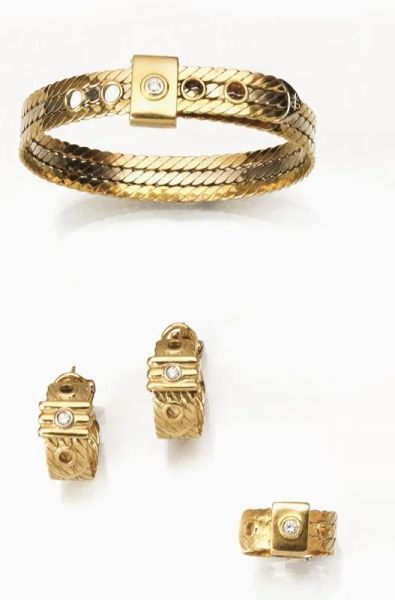 Parure, Torrini, in oro giallo, oro rosa, oro bianco e diamanti composta di bracciale, paio di orecchini e anello