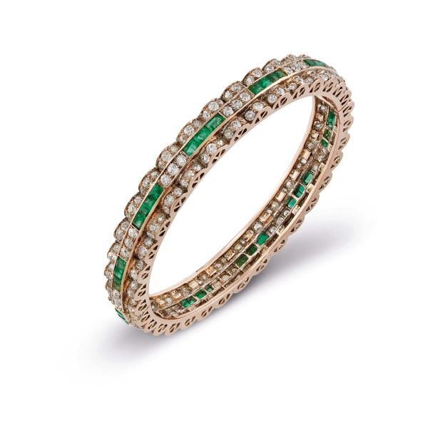 



EMERALD AND DIAMOND BANGLE BRACELET IN 14KT GOLD 