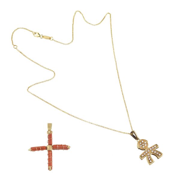 NECKLACE AND A CROSS-SHAPED PENDANT IN 18KT YELLOW GOLD