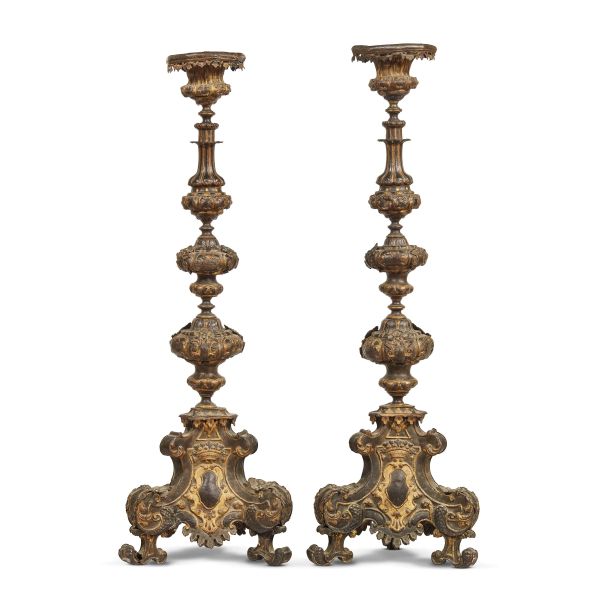 A PAIR OF TUSCAN TORCHES, EARLY 18TH CENTURY