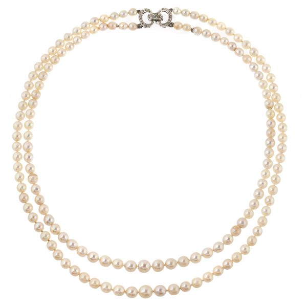 PEARLS AND DIAMONDS NECKLACE IN 18KT GOLD