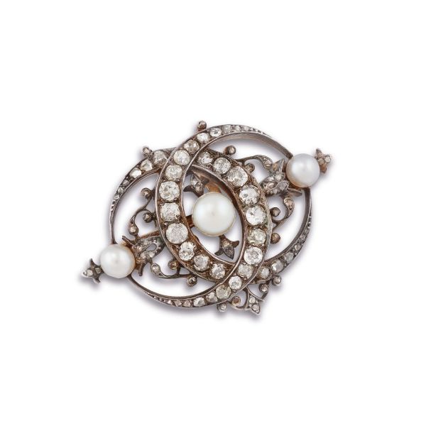 



PEARL AND DIAMOND BROOCH IN GOLD AND SILVER 