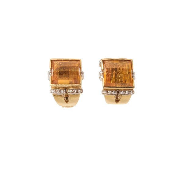 



CITRINE QUARTZ AND DIAMOND CLIP EARRINGS IN 18KT TWO TONE GOLD