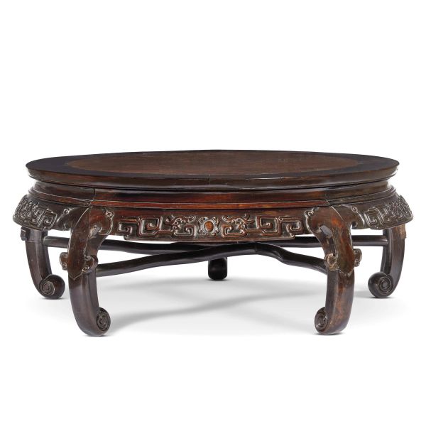 A TABLE, CHINA, QING DYNASTY, 19TH-20TH CENTURIES