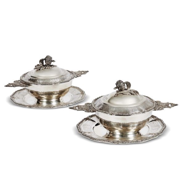 A PAIR OF SILVER ECUELLE MARKED MAISON ODIOT, PARIS, LATE 19TH CENTURY