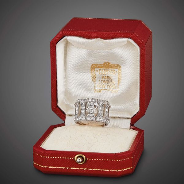 CARTIER ANELLO ANTHALIA CON DIAMANTI