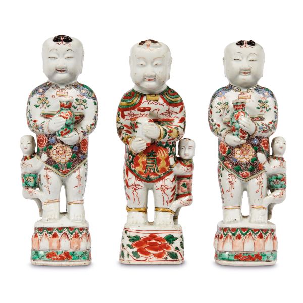 



GROUP OF THREE OBOI, CHINA, QING DYNASTY, 18TH CENTURY