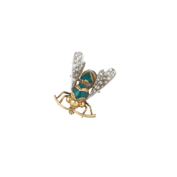 SMALL BEE-SHAPED BROOCH IN 18KT TWO TONE GOLD