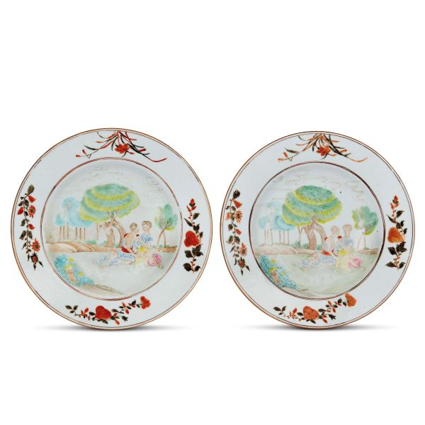 



PAIR OF POLYCHROME PORCELAIN PLATES, CHINA, QING DYNASTY, 18TH CENTURY