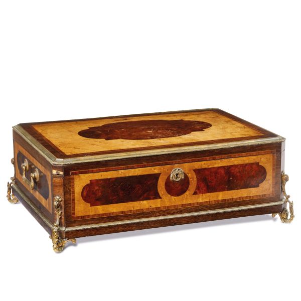 



A FRENCH BOX, SECOND HALF 19TH CENTURY
