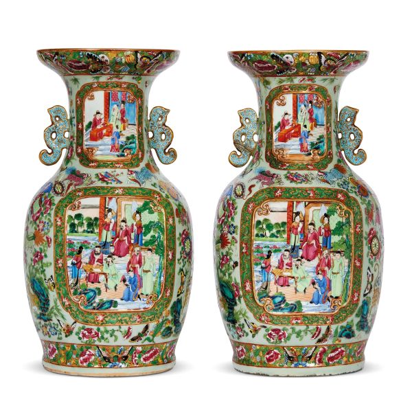 



PAIR OF VASES, CHINA, QING DYNASTY, 19TH CENTURY