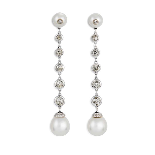 LONG PEARL AND DIAMOND DROP EARRINGS IN 18KT WHITE GOLD 