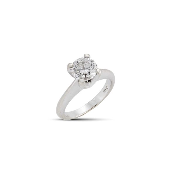 SOLITAIRE DIAMOND RING IN 18KT WHITE GOLD