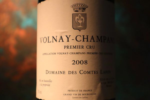 



Volnay Champans Domaine des Comtes Lafon 2008