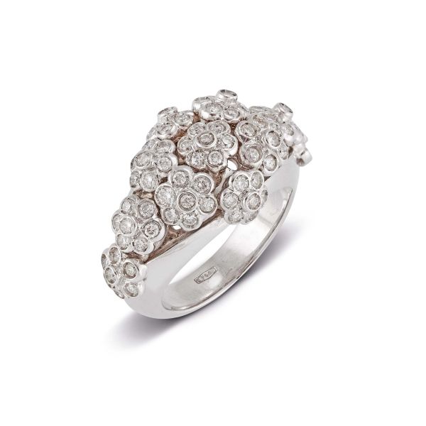 



FLORAL DIAMONDS RING IN 18KT WHITE GOLD