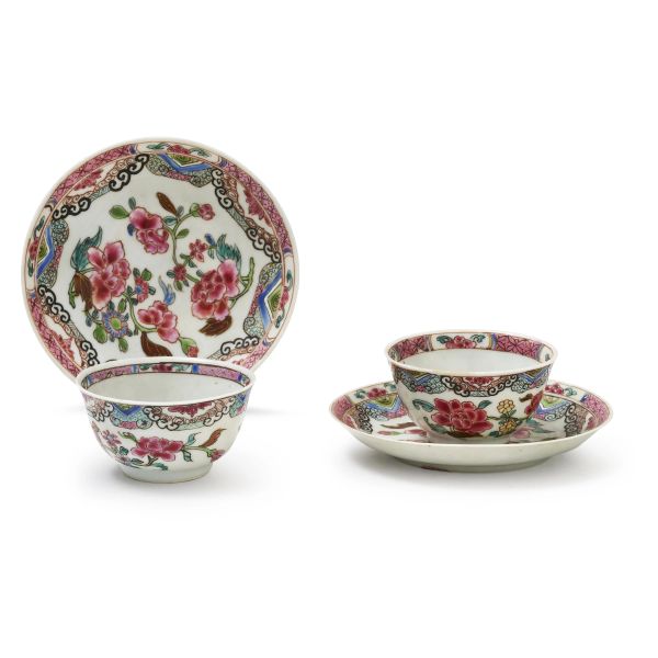 



PAIR OF TEACUPS AND SAUCERS, CHINA, QING DYNASTY, 18TH CENTURIES