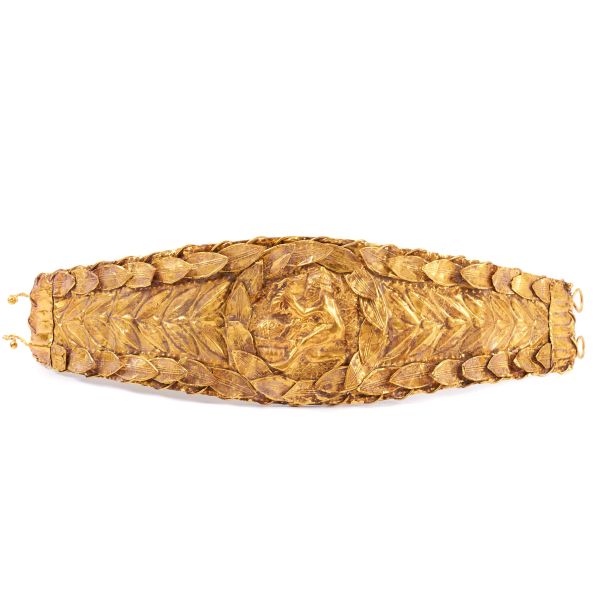 



CUFF BRACELET IN 24KT GOLD