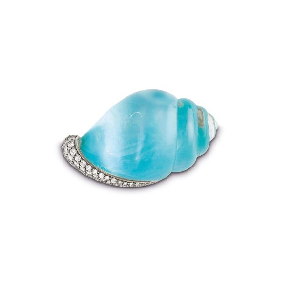 



VHERNIER SHELL-SHAPED BROOCH IN 18KT TWO TONE GOLD