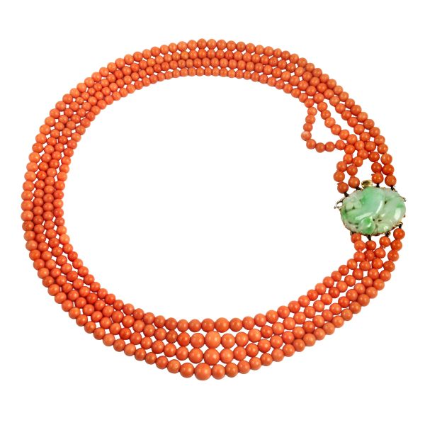 



COLLANA CON SFERE DI CORALLO E GIADEITE