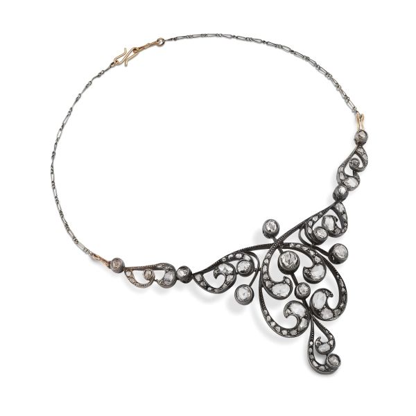 DIAMOND NECKLACE IN SILVER AND GOLD