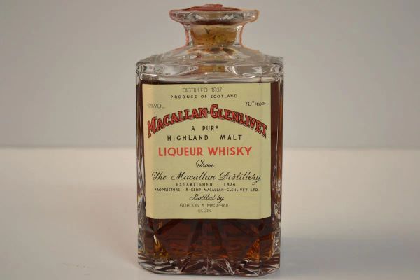 Macallan-Glenlivet in Crystal Decanter Sherry Wood Pure Highland Malt Scotch Whisky Gordon &amp; MacPhail 1937
