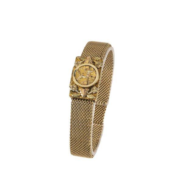 



DEER BRACELENT IN LOW TITLE YELLOW GOLD