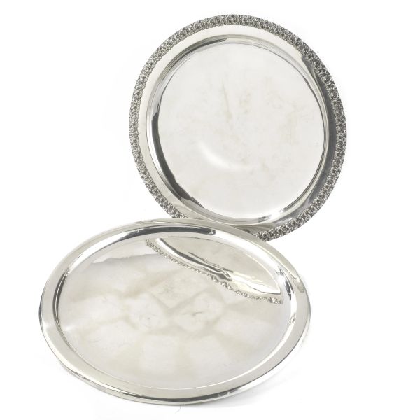 A SILVER TRAY, 20TH CENTURY AND OTHER SILVER PLATED METAL TRAY, 20TH CENTURY
