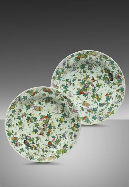 PAIR OF PLATES, CHINA, QING DYNASTY, LATE 18TH